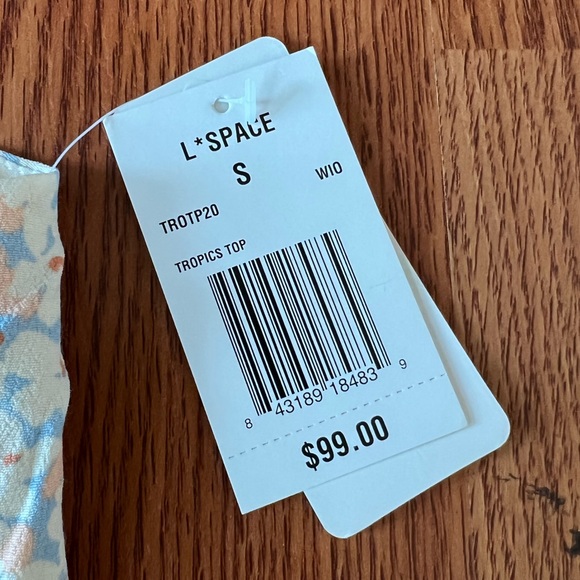 L*SPACE Set in White Oleander - Picture 4 of 9